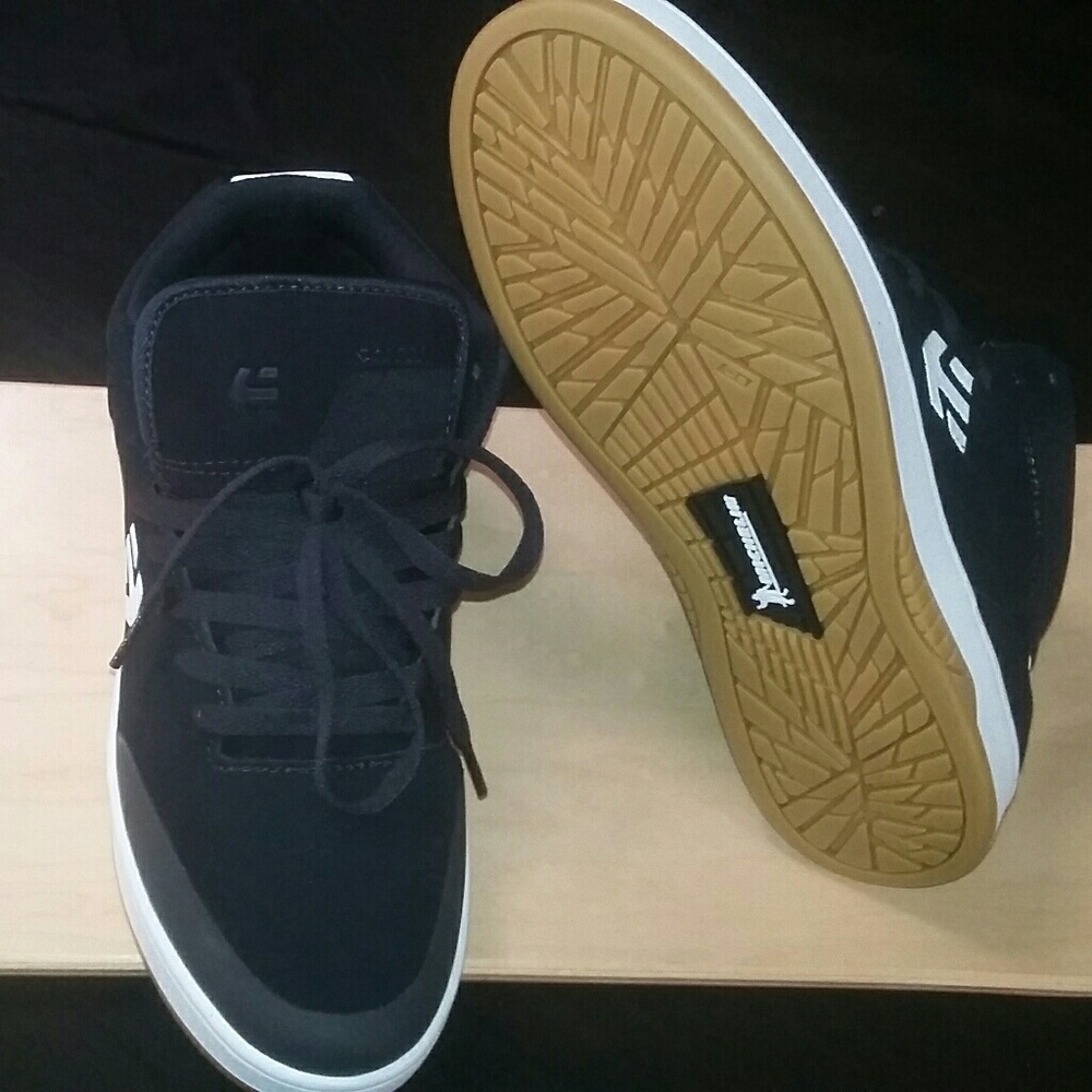 Etnies marana x Michelin mid navy/white size 8.5